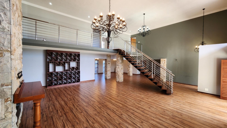 6 Bedroom Property for Sale in Bergsig Western Cape